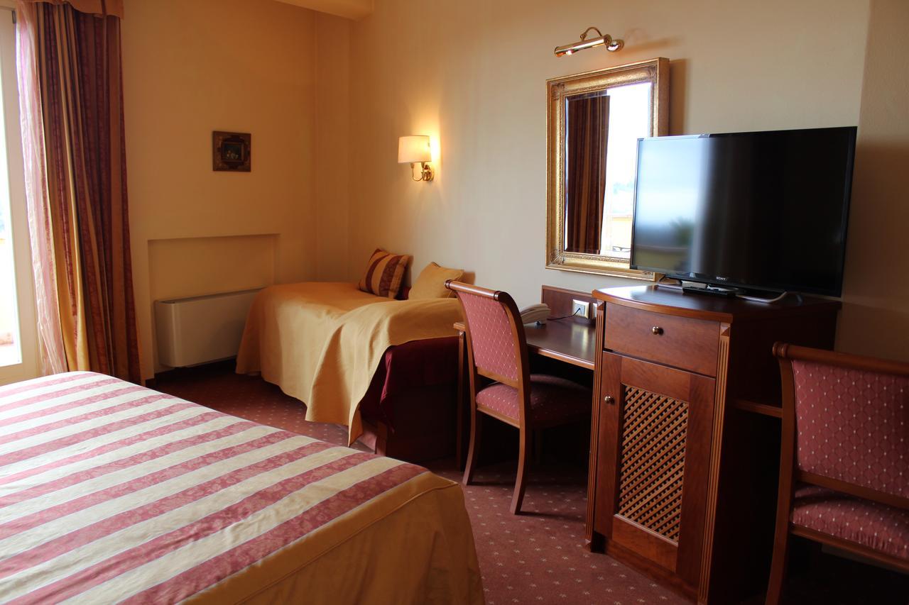 Hotel La Dolce Vita カヴァイオーン・ヴェロネーゼ エクステリア 写真