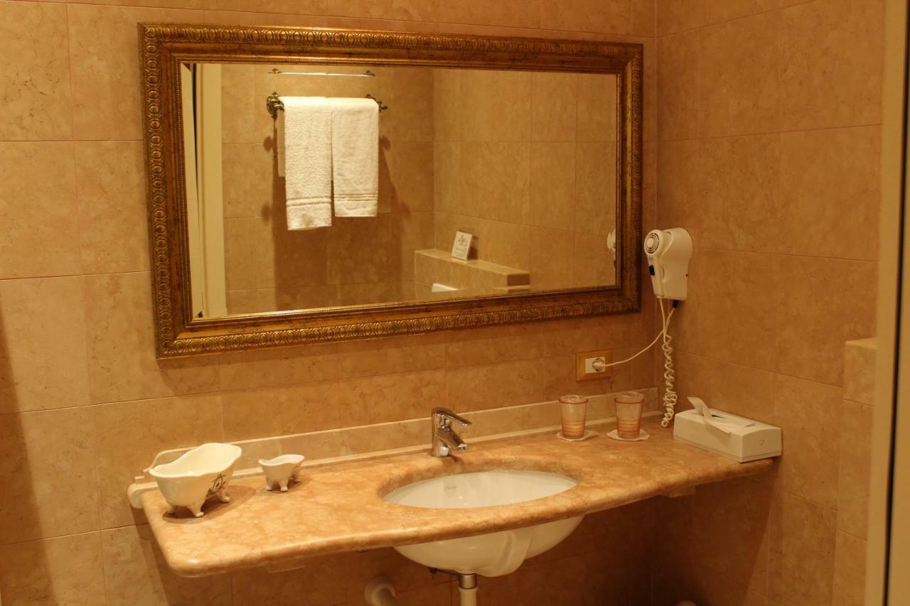 Hotel La Dolce Vita カヴァイオーン・ヴェロネーゼ エクステリア 写真